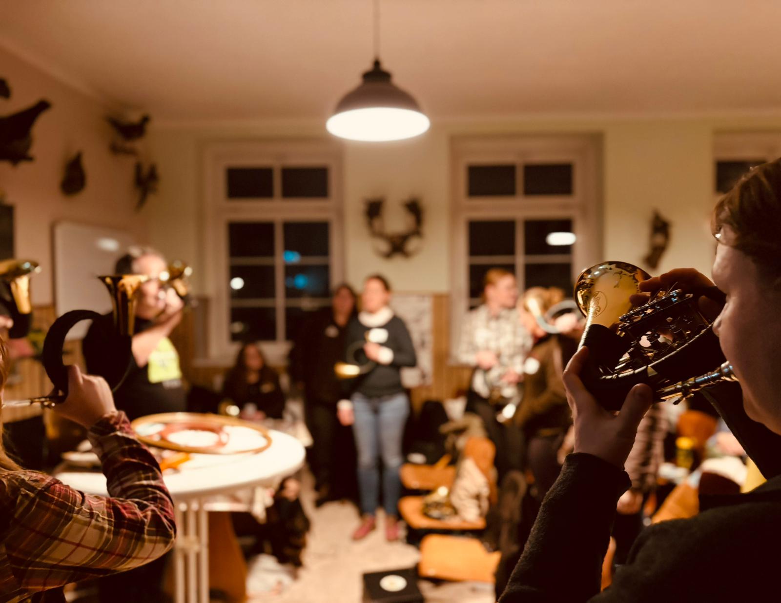 Jaegerinnenstammtisch im Austausch